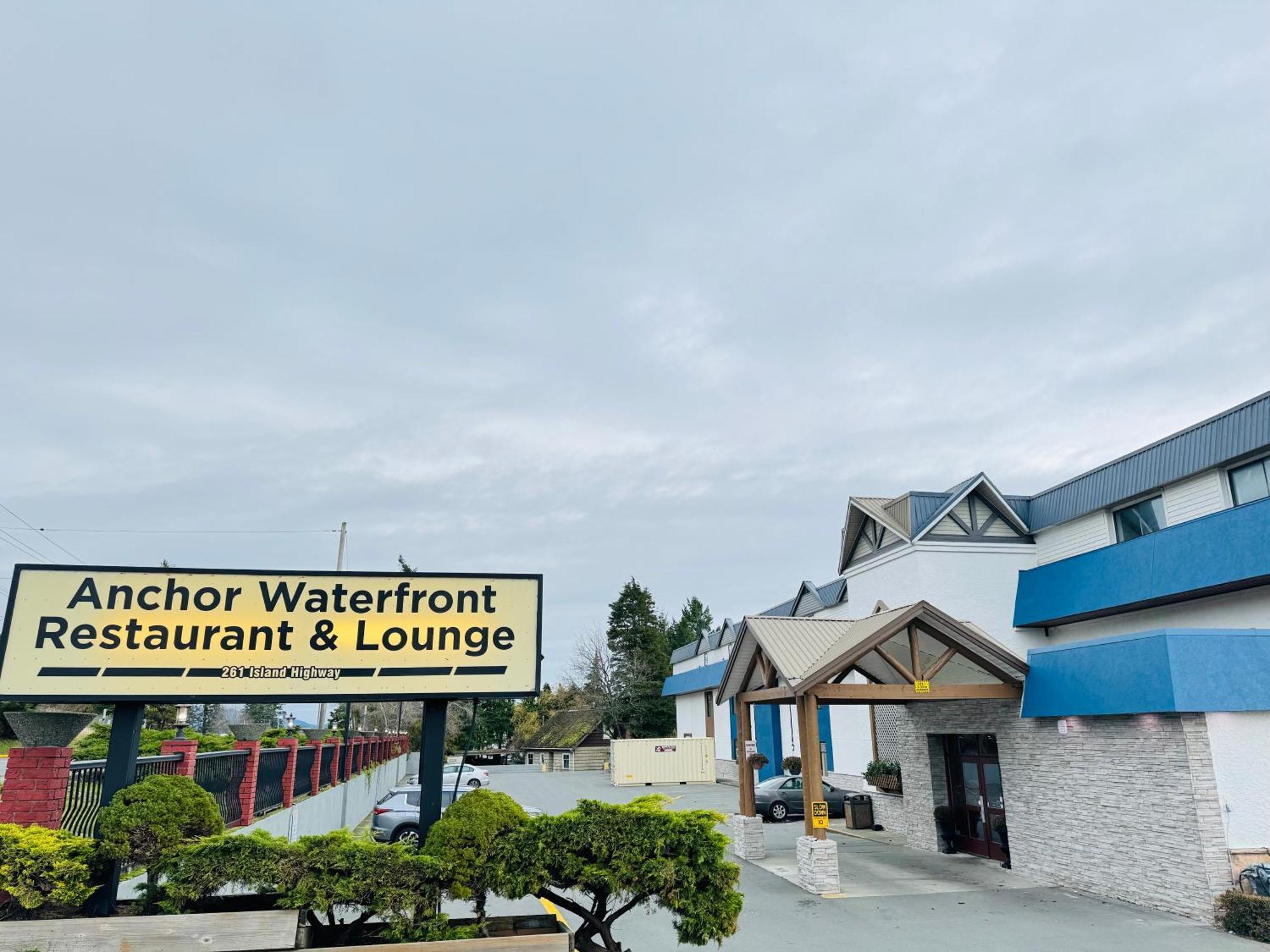 Anchor Inn And Suites Campbell River Exterior foto