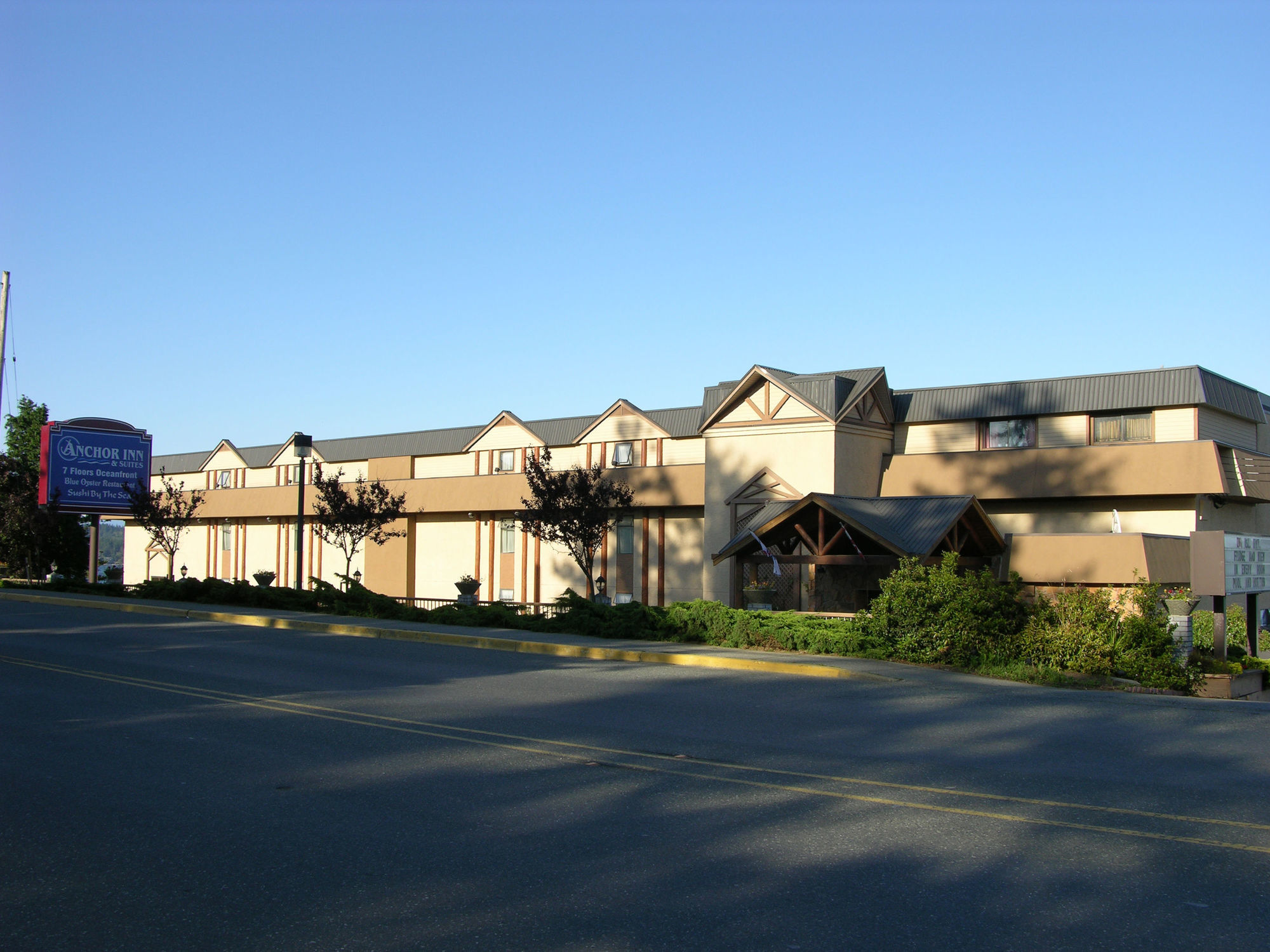 Anchor Inn And Suites Campbell River Exterior foto